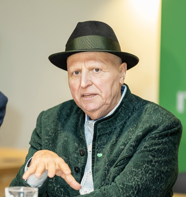 Johann Lafer bei der Präsentation des gastronomischen Ausbildungszentrums im Center of Excellence der WKO Steiermark